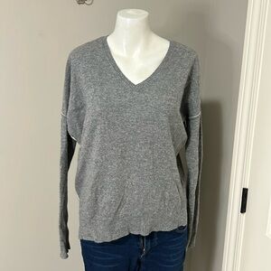 Leo and Sage Cashmere V Neck Tunic Sweater Gray Soft Cozy Revolve Sz XS
